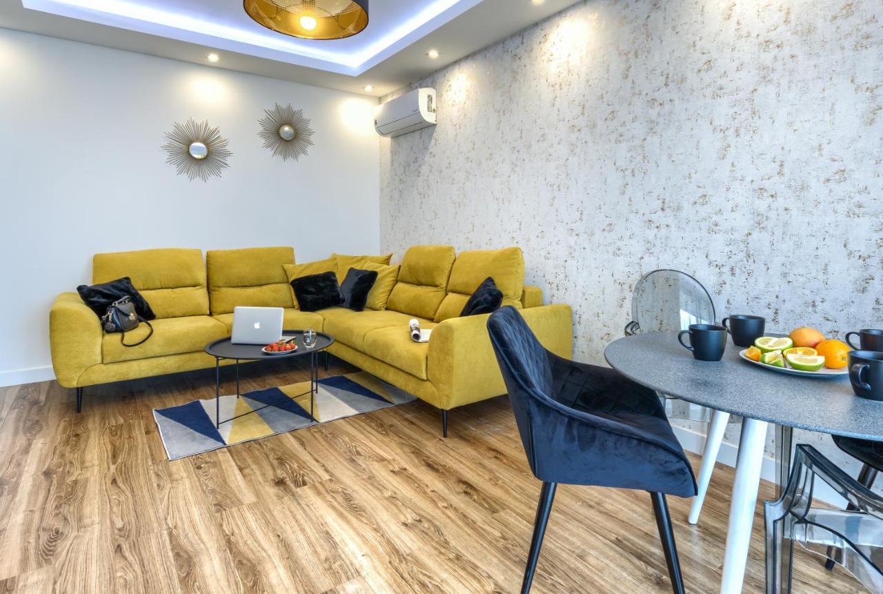 Mayad Residence Varsavia Esterno foto
